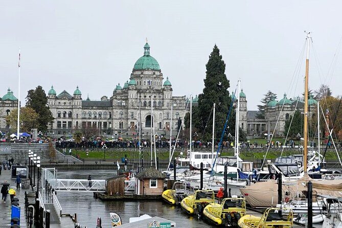 Victoria Private Express Tour for 1 to 3 Guests - FAQ
