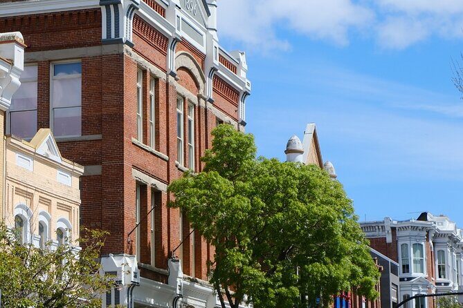 Victoria Seaside Splendors Trail Walking Tour - FAQ