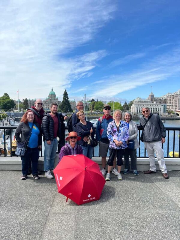 Victoria: Tips-Based City Highlights Walking Tour | 2.5-Hour - Key Points