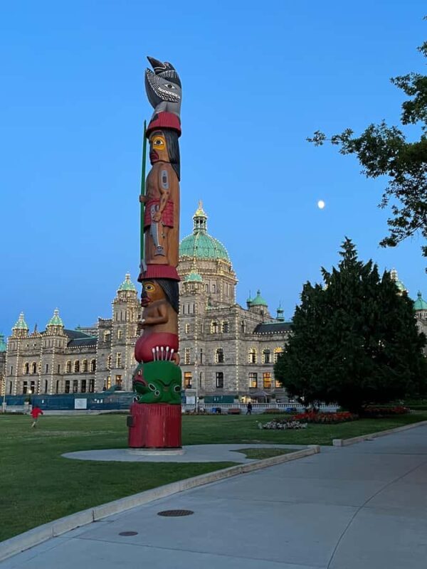 Victoria: Tips-Based City Highlights Walking Tour | 2.5-Hour - What We Loved—and What to Keep in Mind