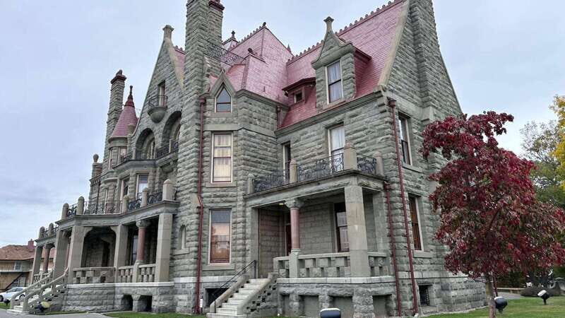 Victoria's City Highlights - Half Day Private Tour Excursion - The Iconic Landmarks