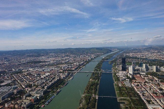 Vienna 40 Minutes Helicopter Tour for 2 - The Itinerary in Detail