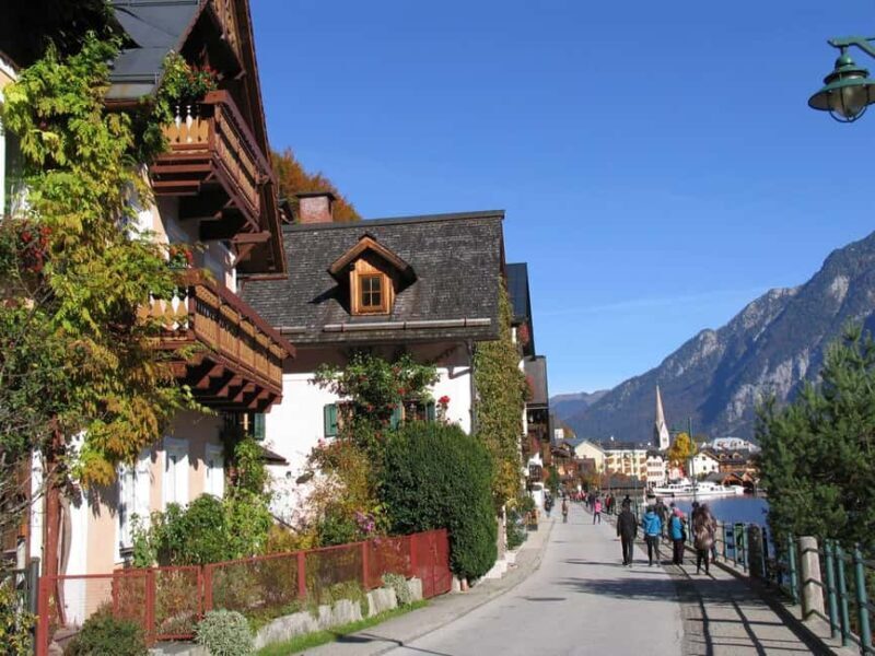 Vienna/Bratislava: Traunkirchen, Hallstatt & Salzburg Tour - Key Points