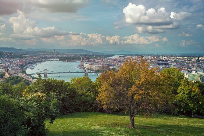 Vienna/Bratislava:DayTrip to Budapest and Bratislava,two capitals - FAQ