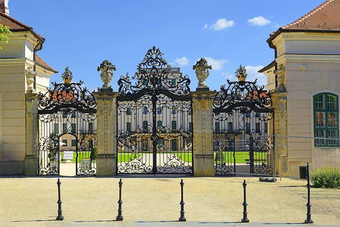 Vienna-Budapest One-Way Sightseeing Transfer - Who is This Tour Best For?