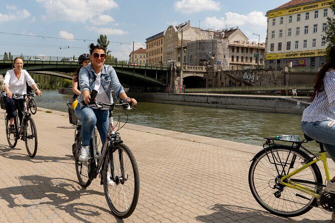 Vienna by bike in small groups - Why This Bike Tour Stands Out