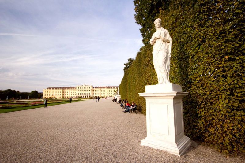 Vienna: Bus & Schönbrunn Palace Skip-the-Line Guided Tour - The palace tour vs. the gardens: what you can expect from the timing