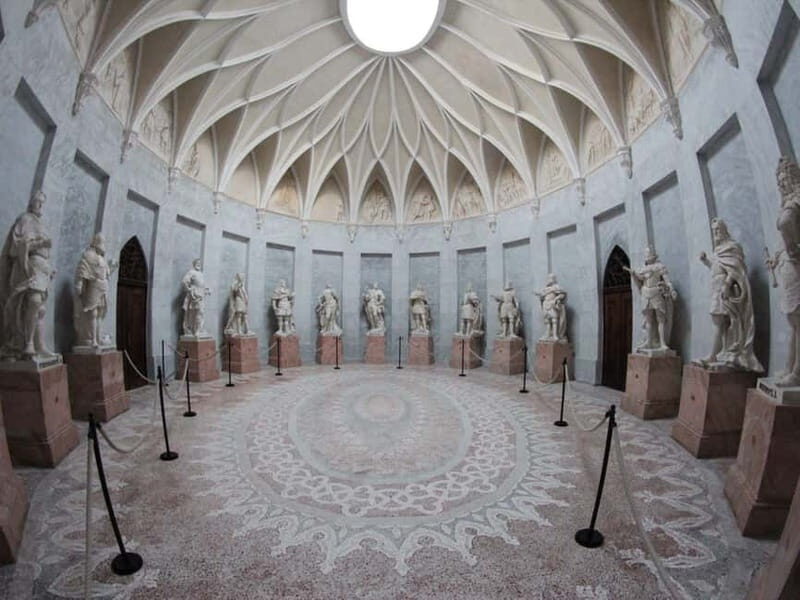 Vienna: Day Trip - Castles around Vienna + underground lake - Key Points: