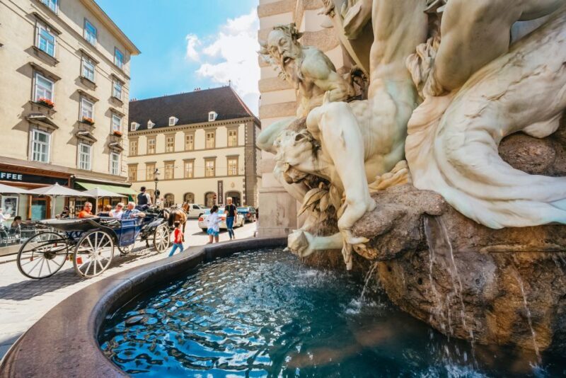 Vienna: Guided Walking Tour of City Center Highlights - Key Points