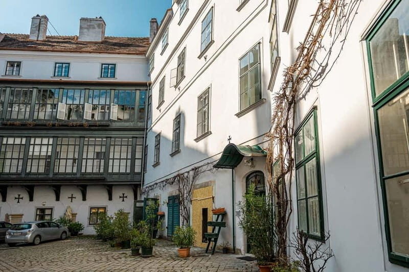 Vienna: Hidden courtyards Guided walking tour - The Value in the Experience