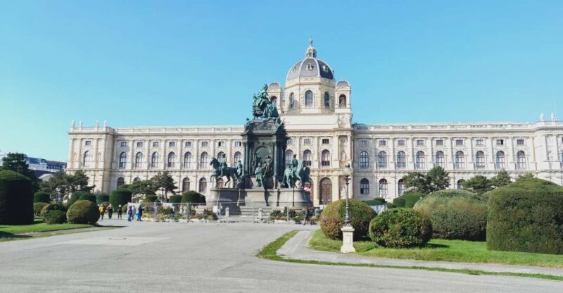 Vienna Historical Highlight City Tour + Wine Tasting - Exploring Vienna’s Architectural and Cultural Gems