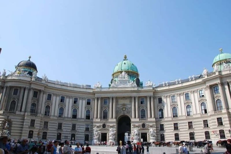 Vienna: History Highlight Walking Tour - Key Points