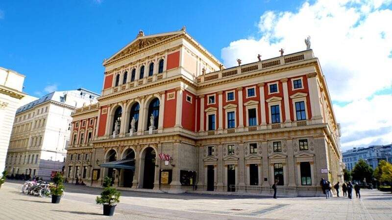 Vienna: Meet Strauss Private Guided Walking Tour - Exploring the Heart of Vienna with a Musical Twist