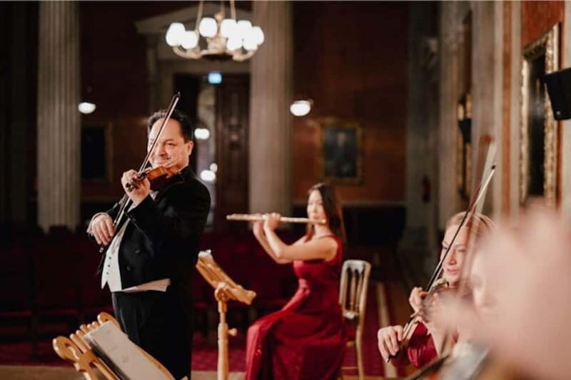 Vienna: Mozart & Strauss Ticket in Old Stock Exchange Palace - Practical Tips for Attending