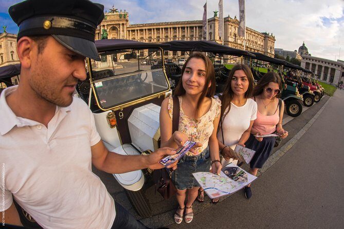 Vienna Oldtimer Tour (60 min) Incl. bottle of Prosecco - Who Is This Tour Best For?