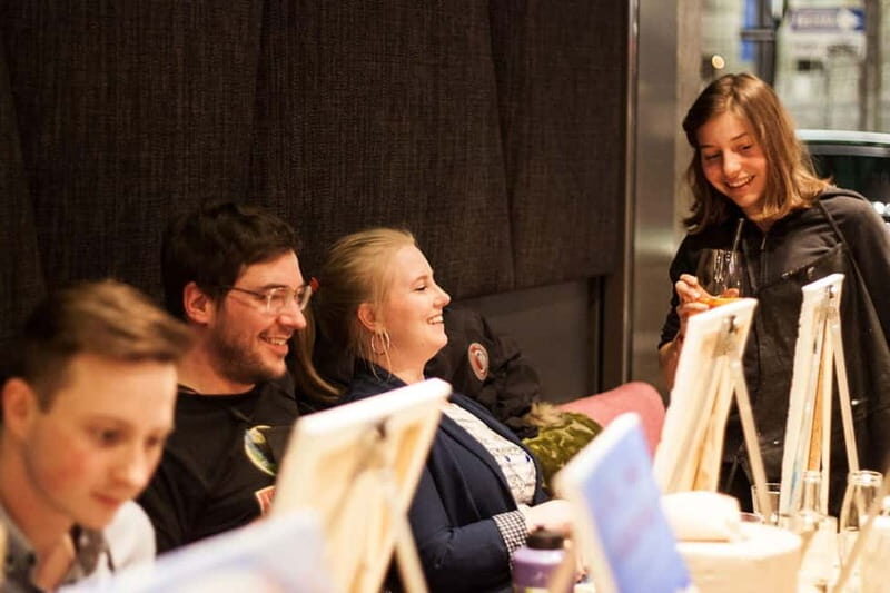 Vienna: Paint and Sip Evening - The Materials & Support