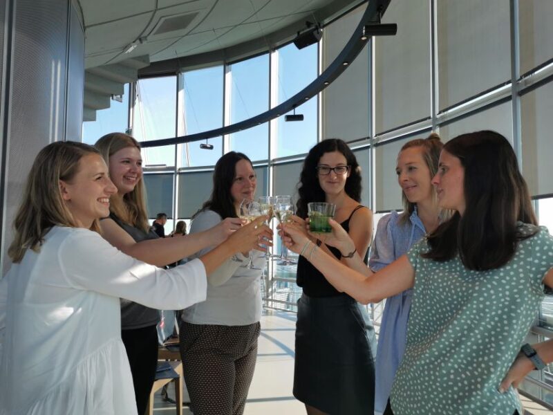 Vienna: Paint the Skyline and Danube Tower Free-Ride - FAQ