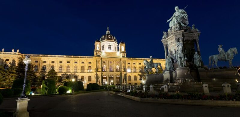 Vienna: Panoramic Night Tour by Bus - The Experience in Detail