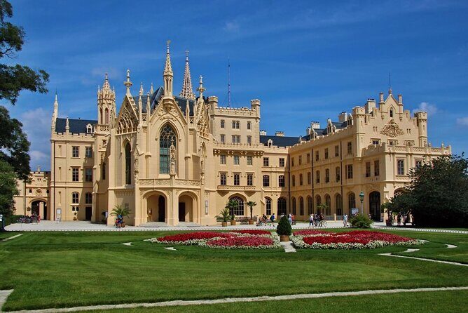 Vienna-Prague One-Way Sightseeing Tour Bus - The Itinerary in Detail