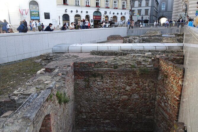 Vienna self-guided walking tour and scavenger hunt - FAQ