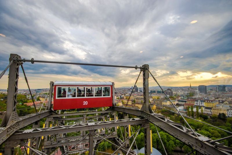 Vienna: Skip-the-cashier-desk-line Giant Ferris Wheel Ride - Views from almost 65 meters: what you can actually spot
