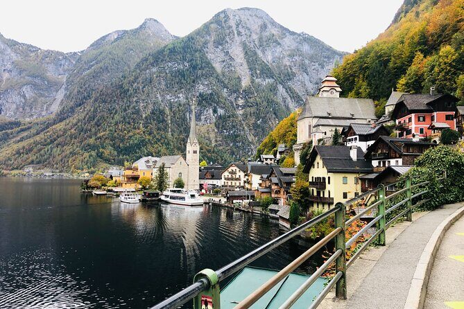 Vienna: small group tour Hallstatt with skywalk, boat, mine - Key Points