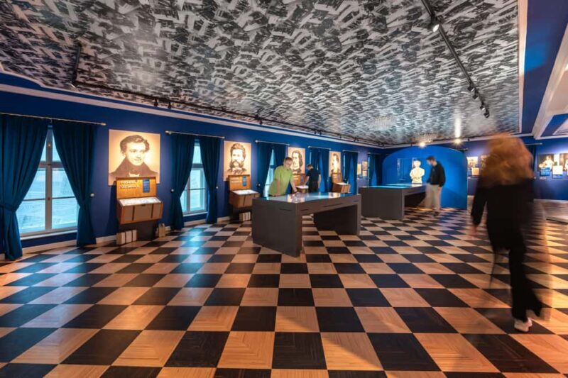 Vienna: Strauss Museum  Music&History in Historic 1837 Hall - Exploring the House of Strauss