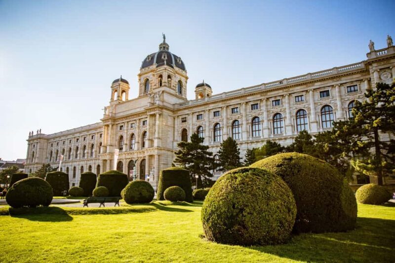 Vienna: Ticket to the Museum of Natural History - The Building and Location