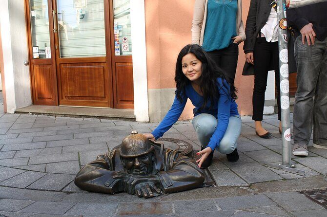 Vienna to Budapest and Bratislava Private 1 Day Tour with Guides - FAQs