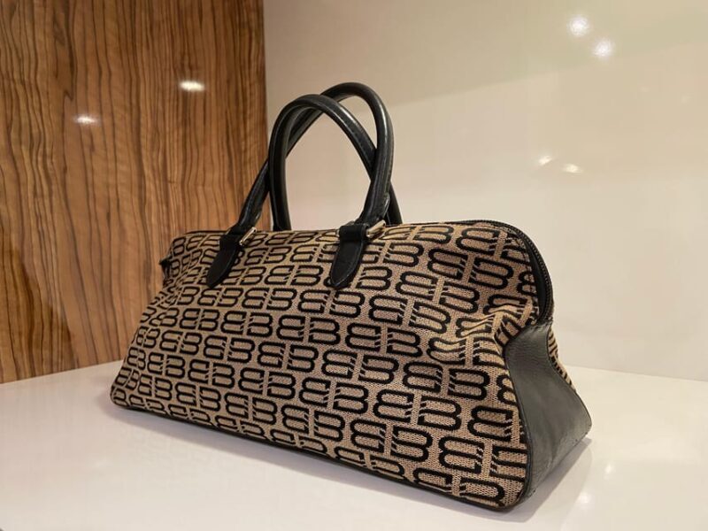 Vienna: VVIP Designer Shopping with Angelina Hot Chocolate - The Experience in Detail