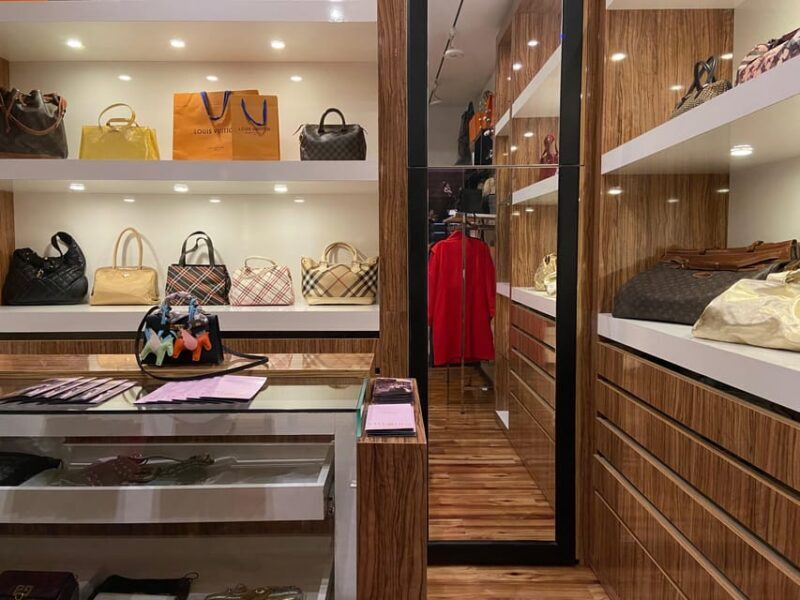 Vienna: VVIP Designer Shopping with Angelina Hot Chocolate - Practical Details and Considerations