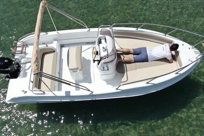Vieste Boat rental without nautical license - Practical Details to Consider