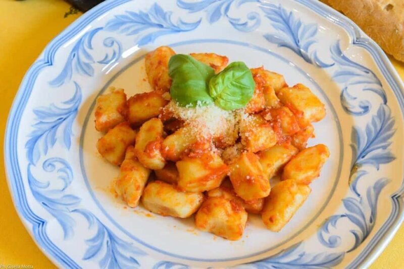 Vietri sul Mare: Dining Experience at a Local's Home - The Practical Details