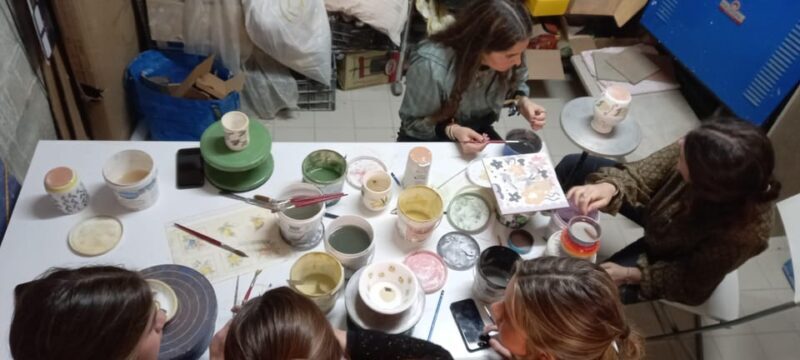Vietri sul Mare: majolica decoration workshop - The Experience in Detail