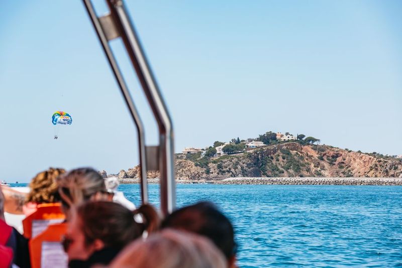 Vilamoura: Benagil Cave Boat Tour with Entry&Dolphin search - Timing and Duration: Why Some Trips Run Longer