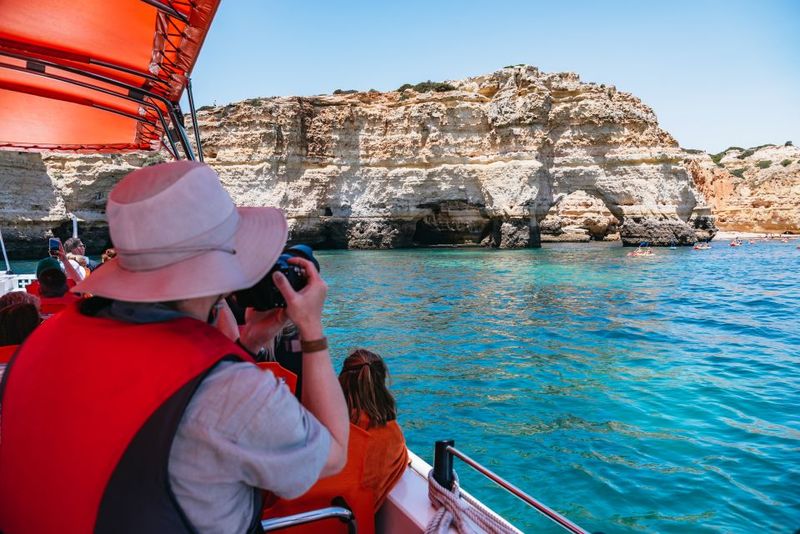 Vilamoura: Benagil Cave Boat Tour with Entry&Dolphin search - What the Guide Actually Does for You