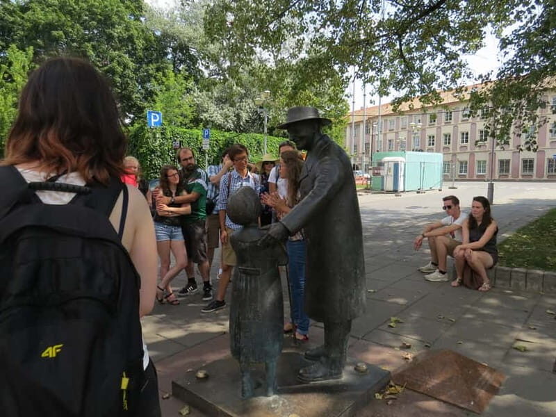 Vilnius: 2.5-Hour Jewish Quarter Walking Tour - A Detailed Look at the Tour Experience