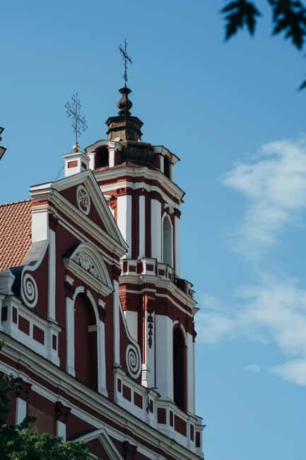 Vilnius: Old Town Guided Walking Tour with Whisky Tasting - Discovering Vilnius Old Town