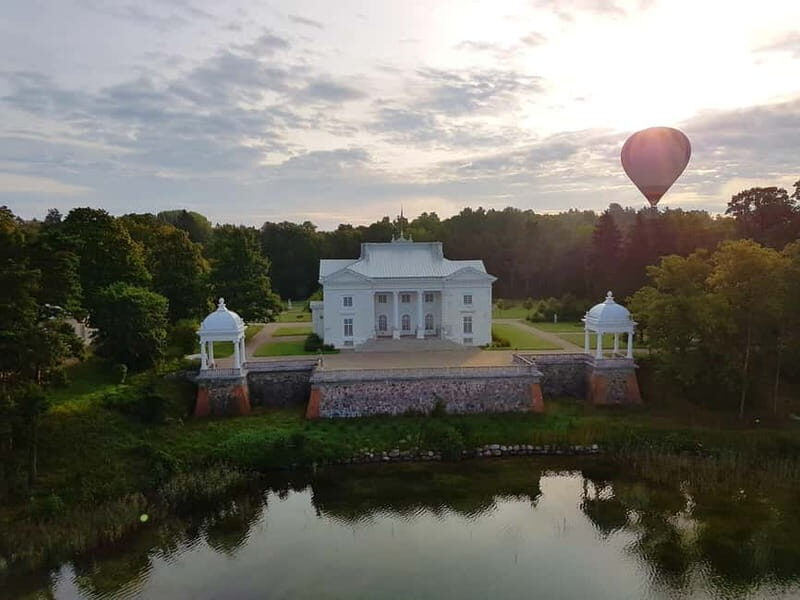 Vilnius or Trakai: Hot Air Balloon Flight - Key Points