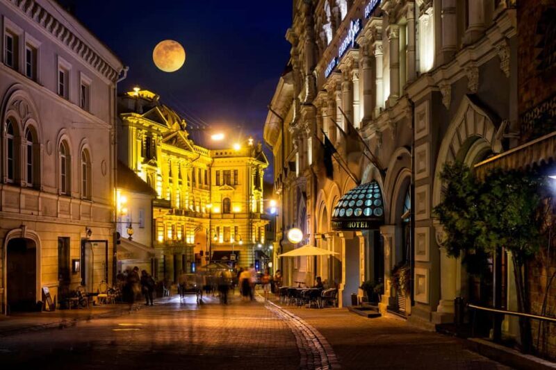 Vilnius: Private Ghostly Tales Walking Tour - What You Can Expect from the Tour