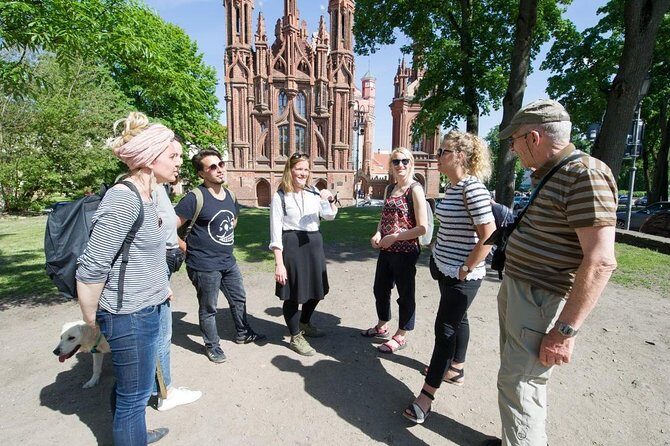 Vilnius Private Walking Tour - Highlights and Key Stops