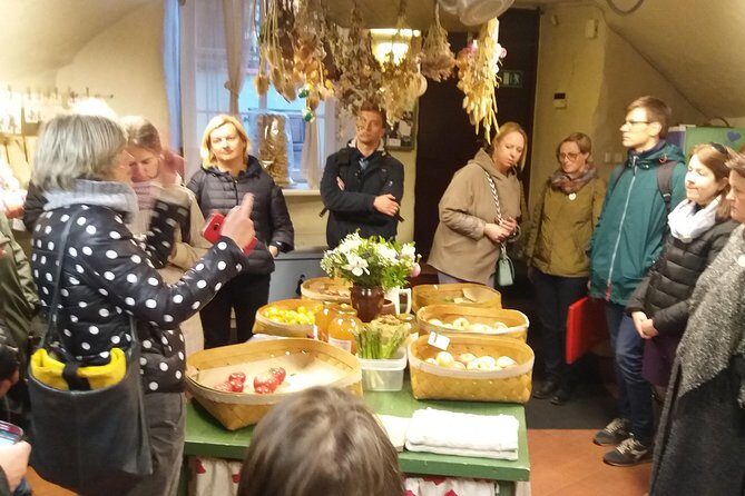 Vilnius: Small group Walking Tour with a Local Guide - Practical Details and Tips