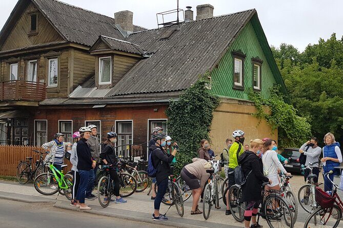 Vilnius: Soviet Vilnius Bike Tour - What’s the itinerary all about?