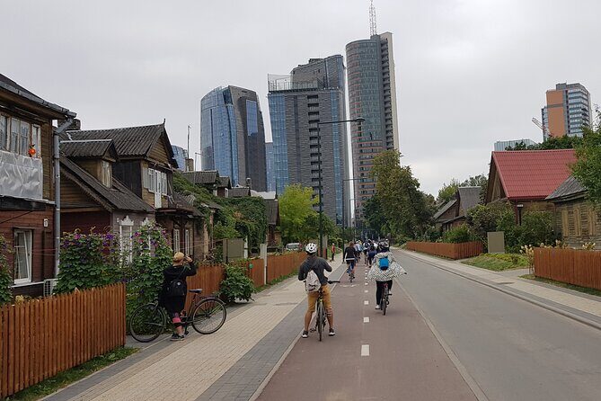 Vilnius: Soviet Vilnius Bike Tour - Who is this tour best suited for?