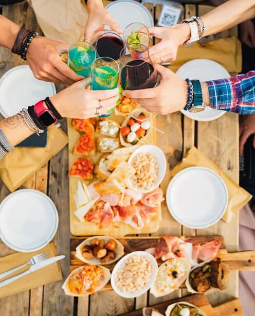 Vinci:Discovering Leonardo's Origins & Aperitif in Vineyards - Who Would Benefit Most?