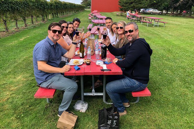 Vine and Dine Bicycle Wine Tour with Lunch - Who Will Love This Tour?