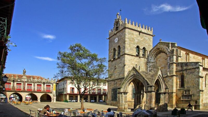 Vinho Verde 2 Wineries + Guimarães - from Porto - Who Is This Tour Best For?