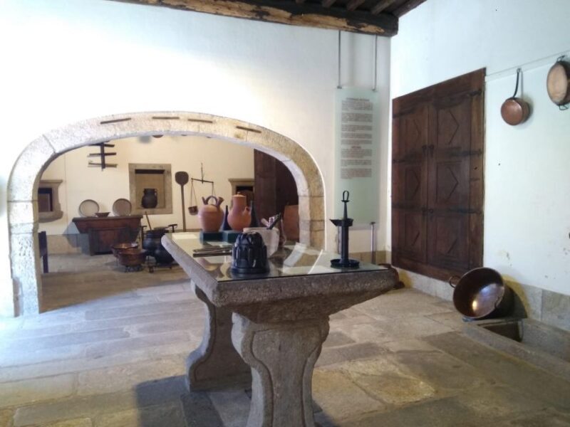 Vinho Verde 2 Wineries + Guimarães - from Porto - FAQs