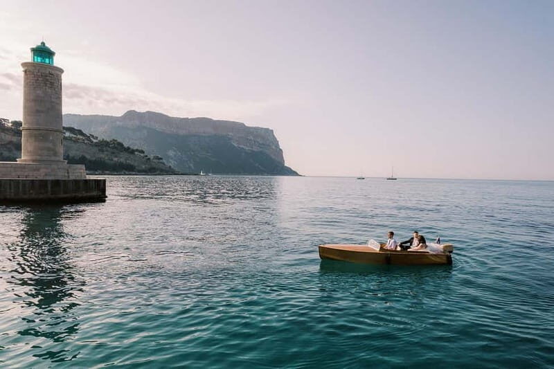Vintage boat tour of Marseille for couples (5h) - Why This Tour Might Not Be for Everyone