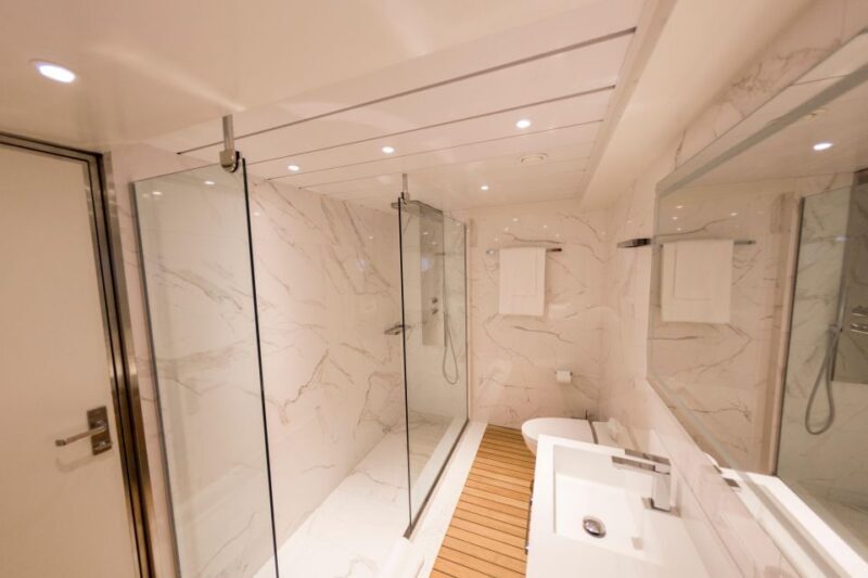 VIP Athens: Hydra, Poros, and Aegina Day Cruise with Lunch - Who Is This Tour Perfect For?